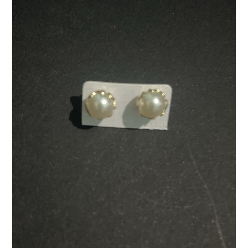 Yellow gold filled‎ synthetic pearl Stud earrings
